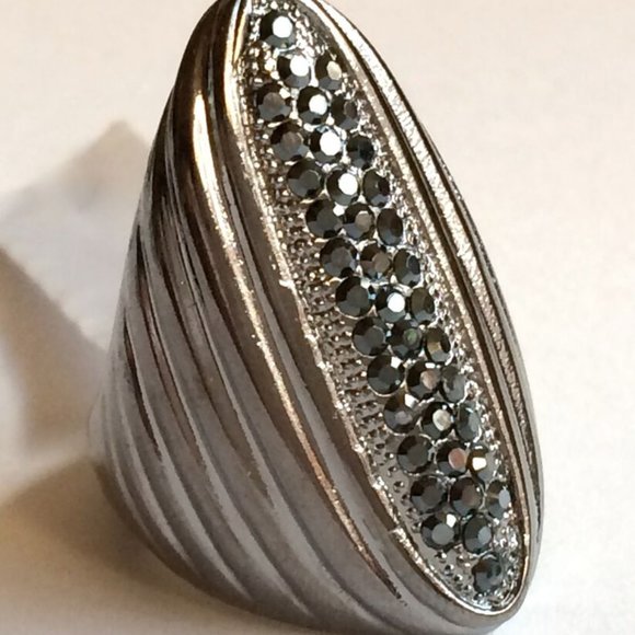 Boho Goth Cocktail Ring Size 9 10 Bohemian Gothic Cubic Zirconia Gunmetal Plated - Picture 4 of 12